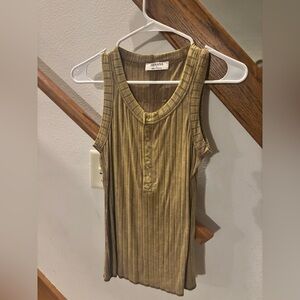 Ribbed Sleeveless Top